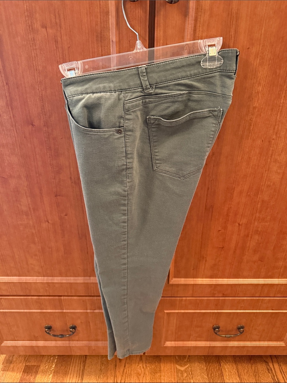 Wit & Wisdom Women’s Ab-Solution Olive Green Jeans Sz 6P